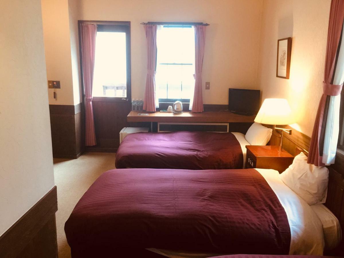 白樺湖榮園 Hotel Chino Exterior photo